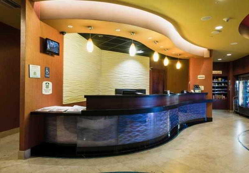 Courtyard Culver Angeles 4*